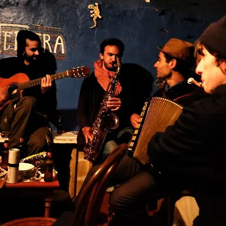 La Terrera Youth Хостел *
