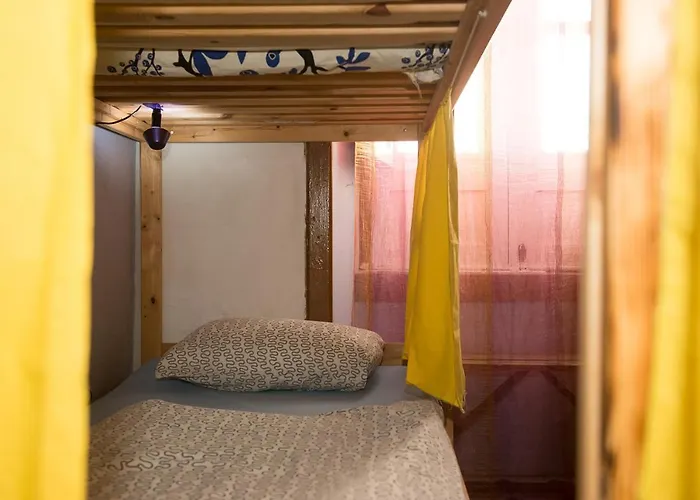 Hostel La Terrera Youth *