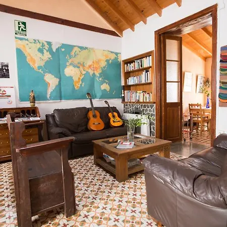 La Terrera Youth Albergue La Laguna (Tenerife)